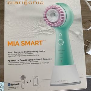 Clarisonic Mia Smart Facial cleansing brush